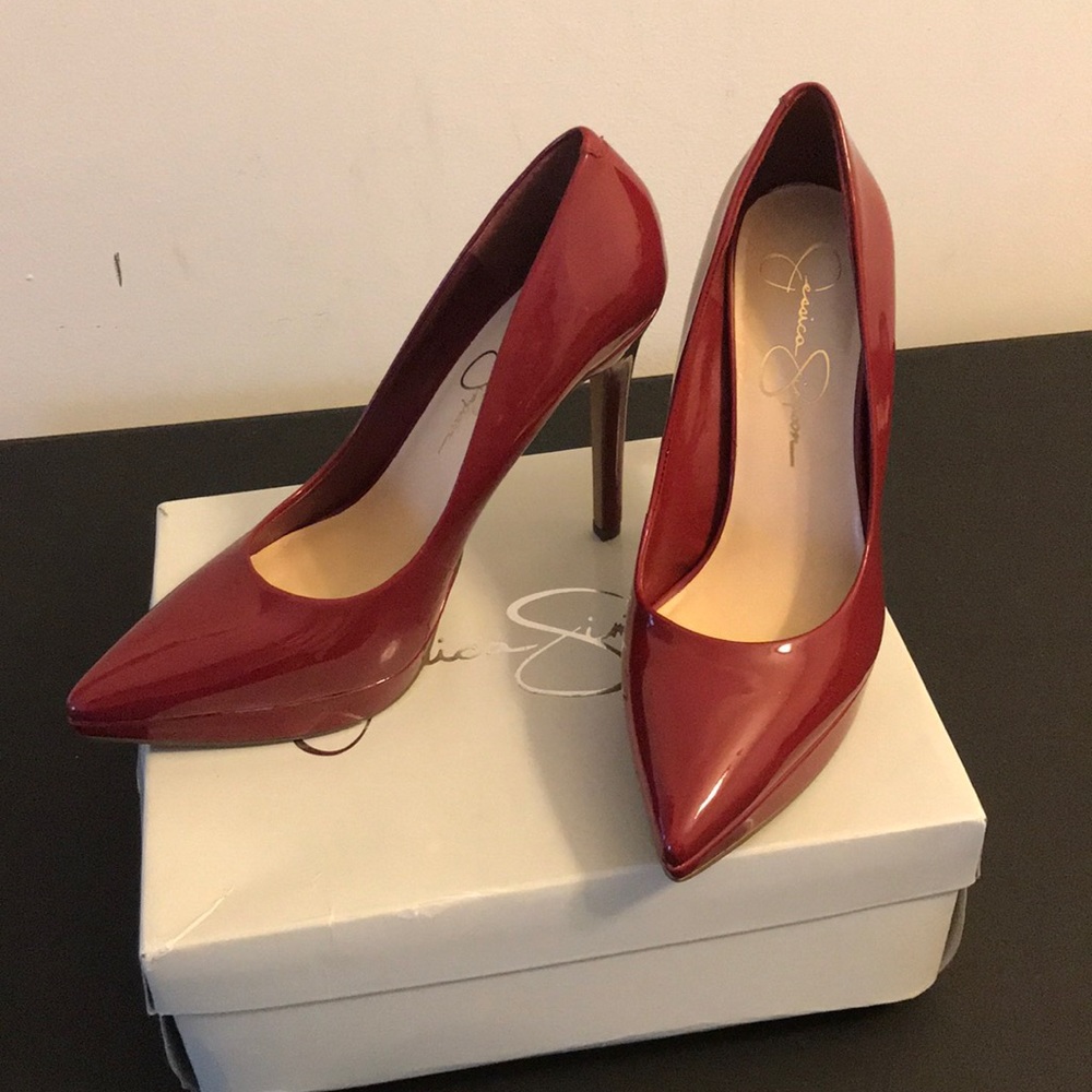Red Patent leather Pumps